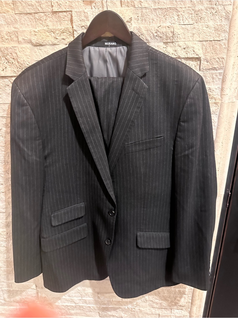 Murano Modern Comfort Slim Fit Charcoal Pinstripe Suit 36x30 EUC